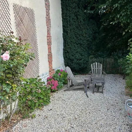 Privée Au Bord De La Rivière Séjour chez l'habitant *