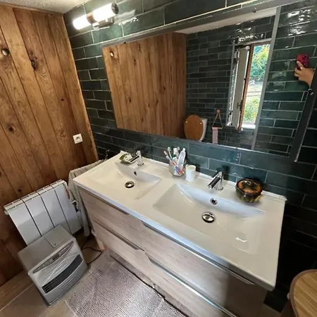 Séjour chez l'habitant Privée Au Bord De La Rivière Ouilly-du-Houley