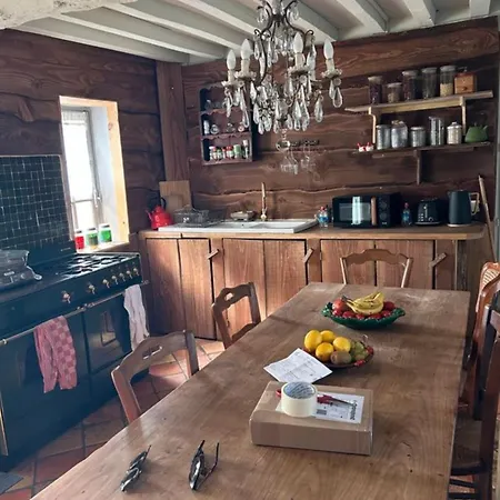 Privée Au Bord De La Rivière