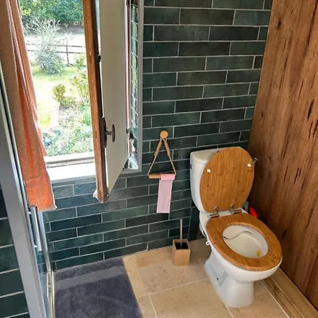 Privée Au Bord De La Rivière *