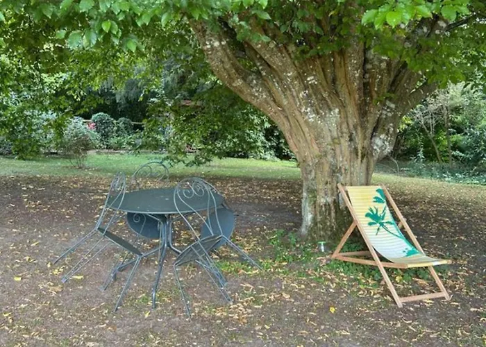 Privee Au Bord De La Riviere Privatunterkunft