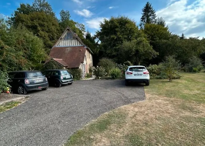 Privee Au Bord De La Riviere Privatunterkunft Ouilly-du-Houley