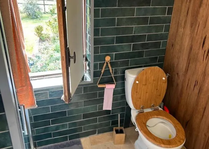 Privee Au Bord De La Riviere *